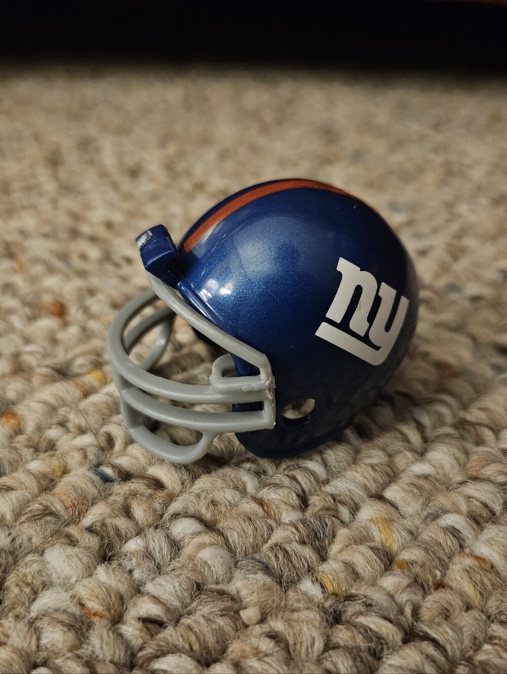 Riddell New York Giants Mini Football Helmet